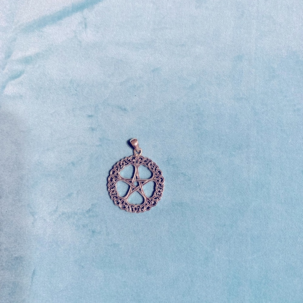 Wiccan Pentagram Celtic knot pendant